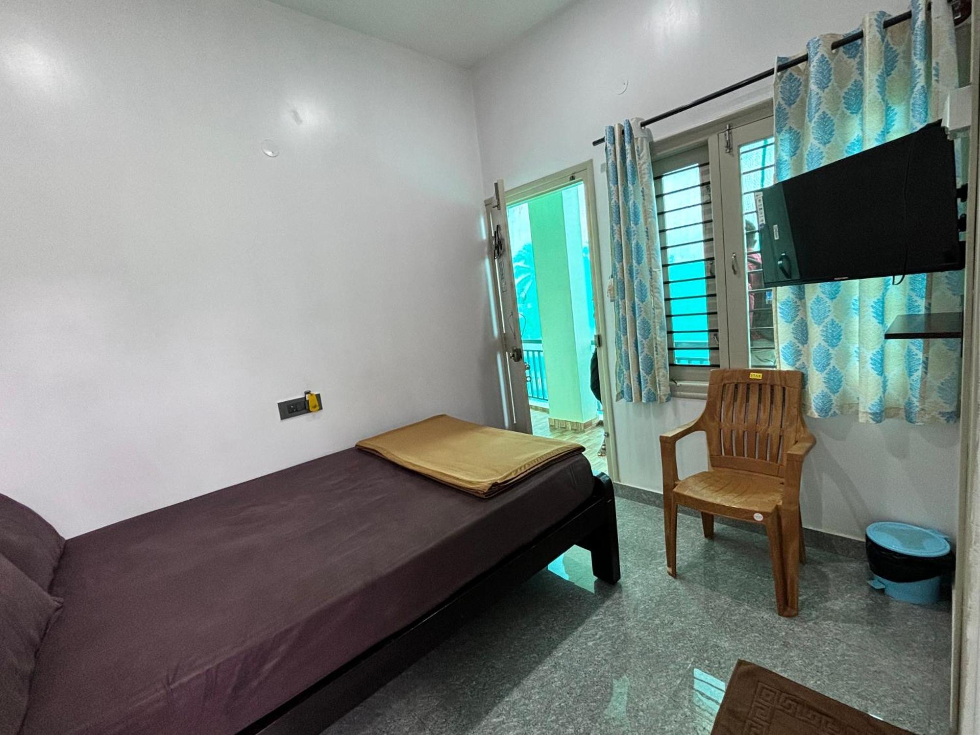 Sri Siri Lodge And Hotel Chikmagalūr Buitenkant foto