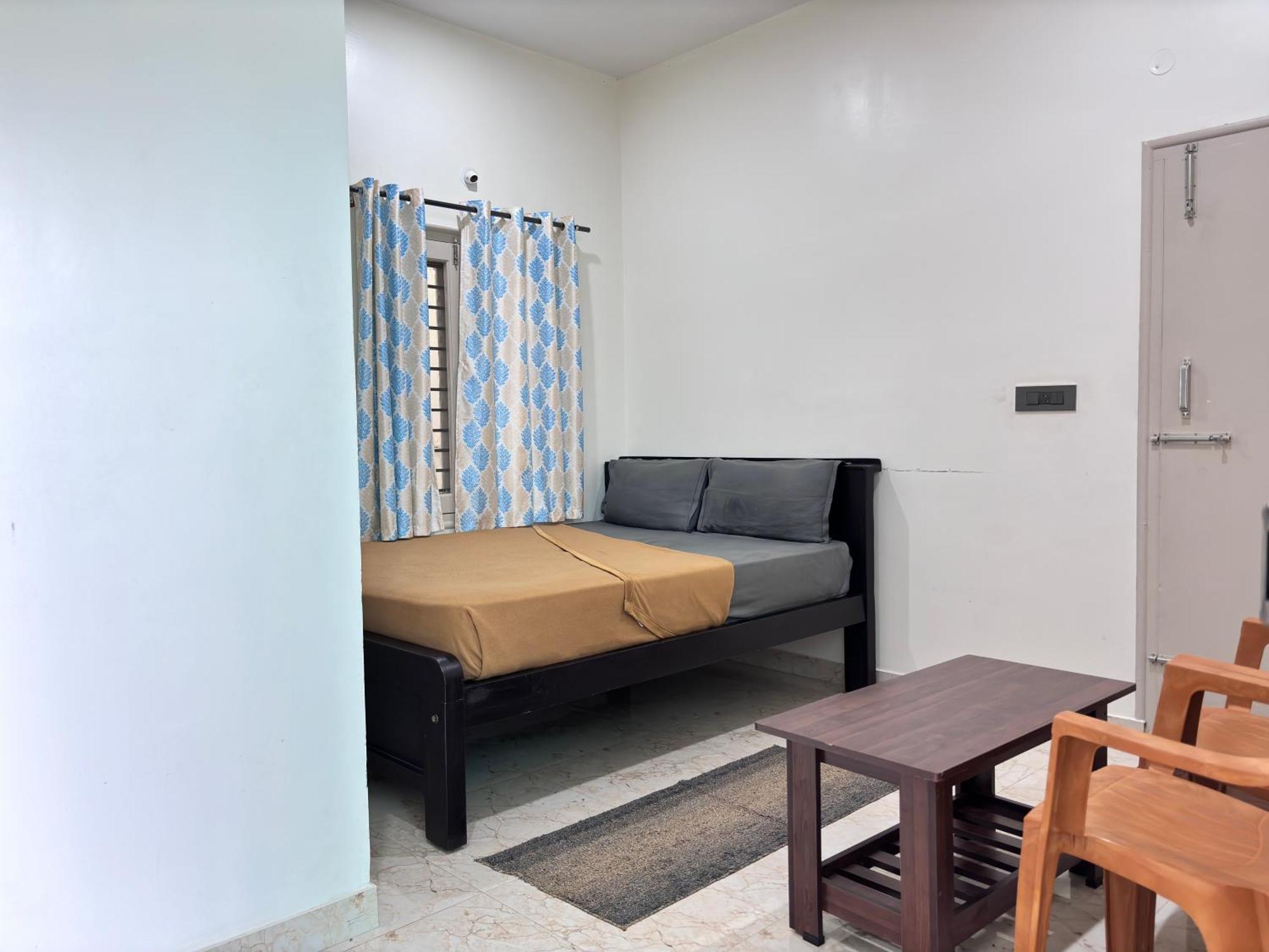 Sri Siri Lodge And Hotel Chikmagalūr Buitenkant foto